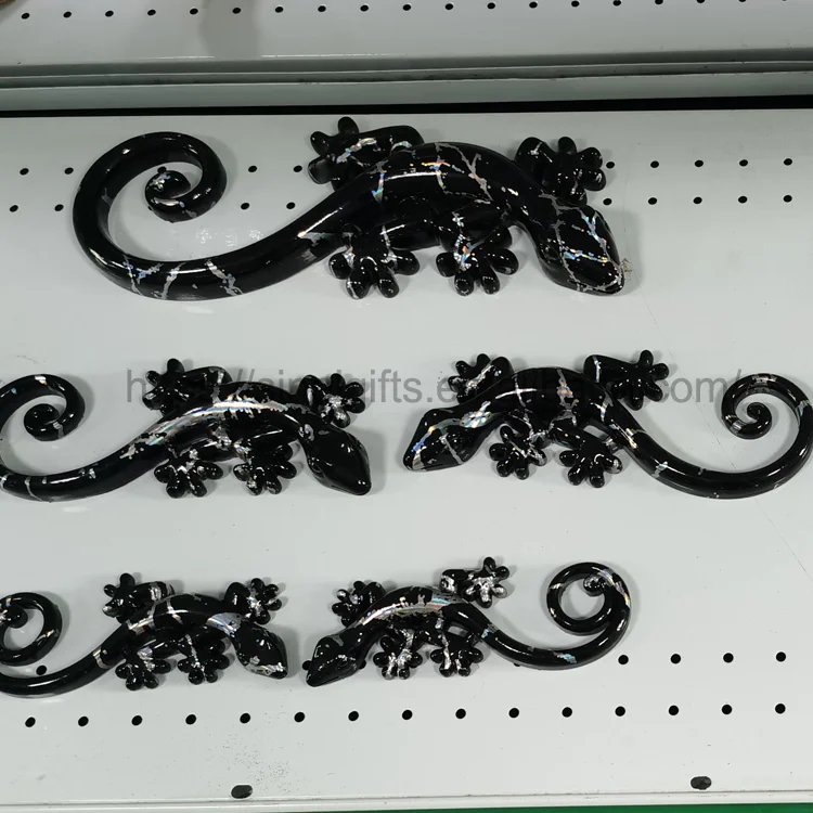 Customized Water Transfer Printing Polyresin Lizard Resin Animal Decoration Background Decorations