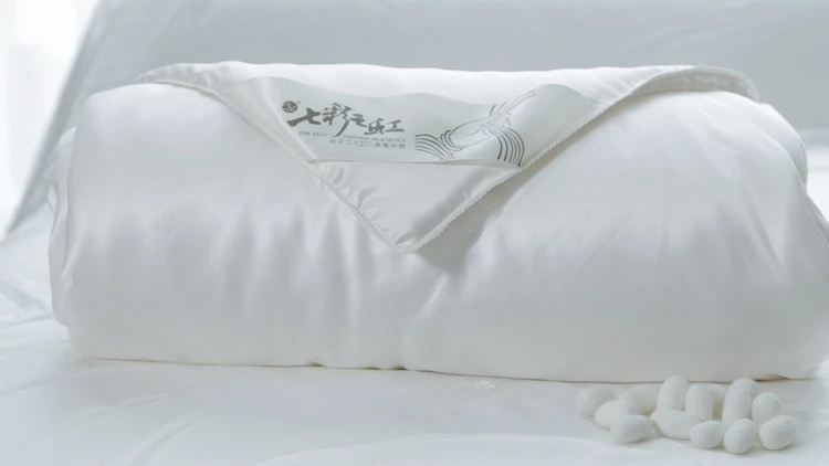 100% Handmade Skin-friendly Soft The Fine Quality China White Organic Flat Silk Quilt