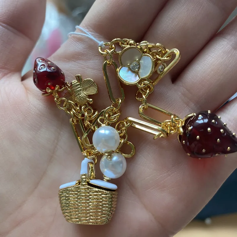 Fashion Top Quality Real Gold Plating Strawberry Bee Charms Chain Bracelets for Women