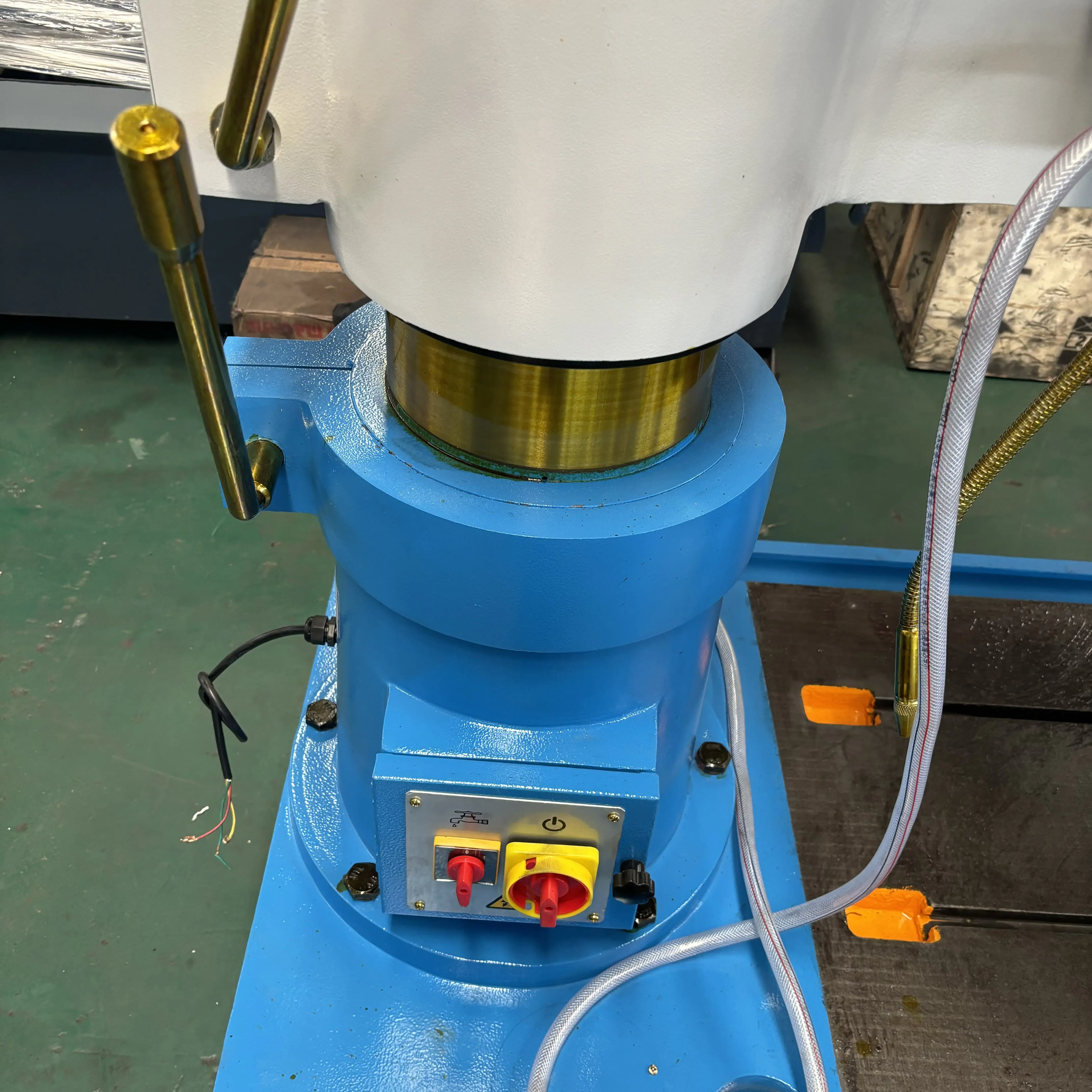 High precision Z3035 metal mechanical rocker Radial drilling machine rocker arm automatic lifting spindle automatic feed