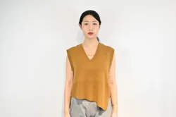 Woolen Custom Winter Knit Vest Sweater Women V Neck Irregular Bottom Designed Sexy Sleeveless Sweater Vest