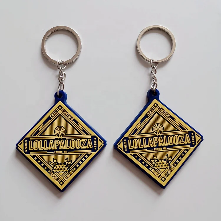 Custom fashion fancy keyring pvc silicon rubber key chain personalised bee keychain