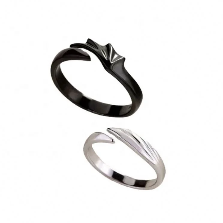 Wholesale Couple Jewelry Angel Demon Wing Lover Ring Black and White Wings for Men Women Fashion Carving Adjustable