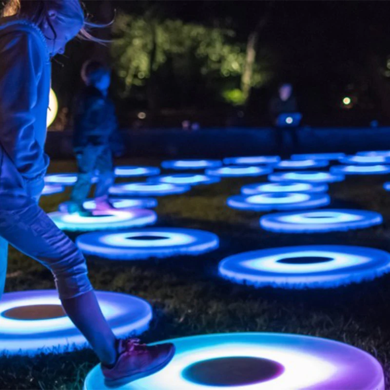 2024 New design waterpoof IP67  16 Colors RGB interactive led dance floor tiles for Sale