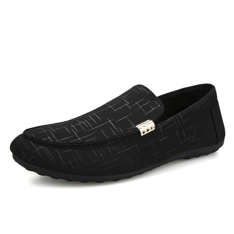 Slip on Casual Flat Shoes Men Loafers Shoe Stock in China