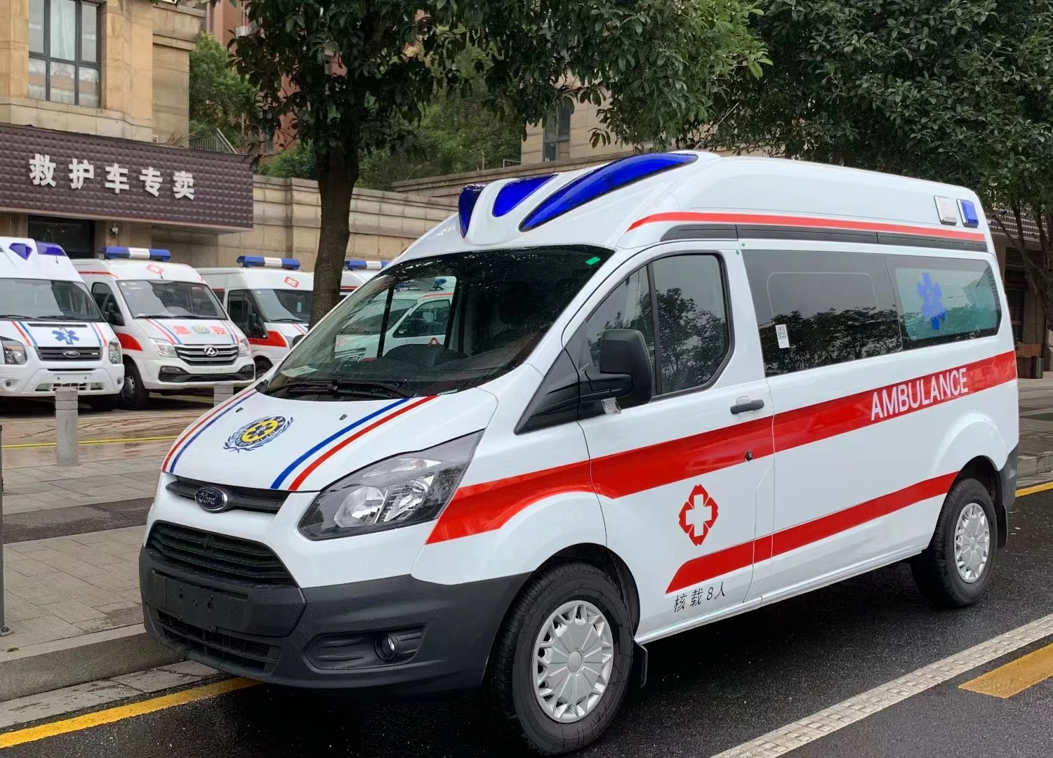 2024 Hospital Ambulance V362 Electric ICU Emergency Equipment Automatic Gear Box Left Steering R16 Fabric Improved Monitoring