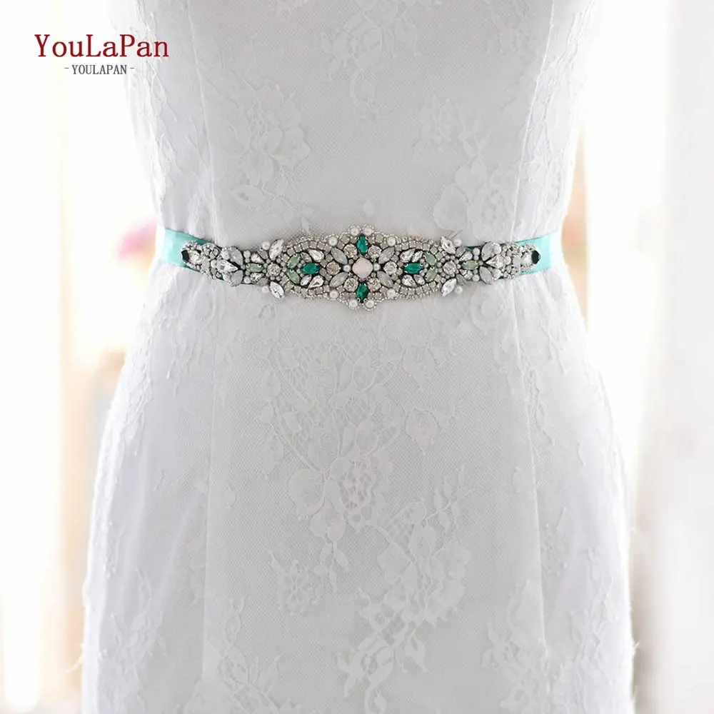 Женский пояс со стразами