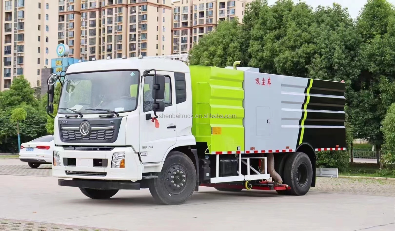 Dongfeng 4x2 New Energy Electric Municipal Sanitation Washing Street Sweeping Vehicle Road Dust Vacuum Cleaning Sweeper Truck