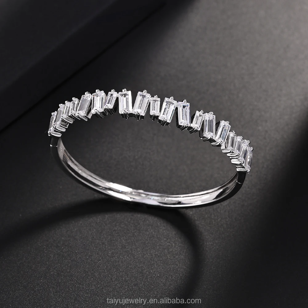 Turkish Handmade Wholesale 925 Sterling Silver Jewelry Design 925 Sterling Silver Jewelry Shiny Stone Woman Handcuff Bangles