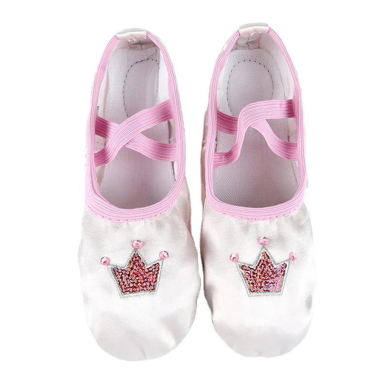 
Chinese professional manufacturer Satin shoes with soft soles cat claws for children girl ballet shoes 