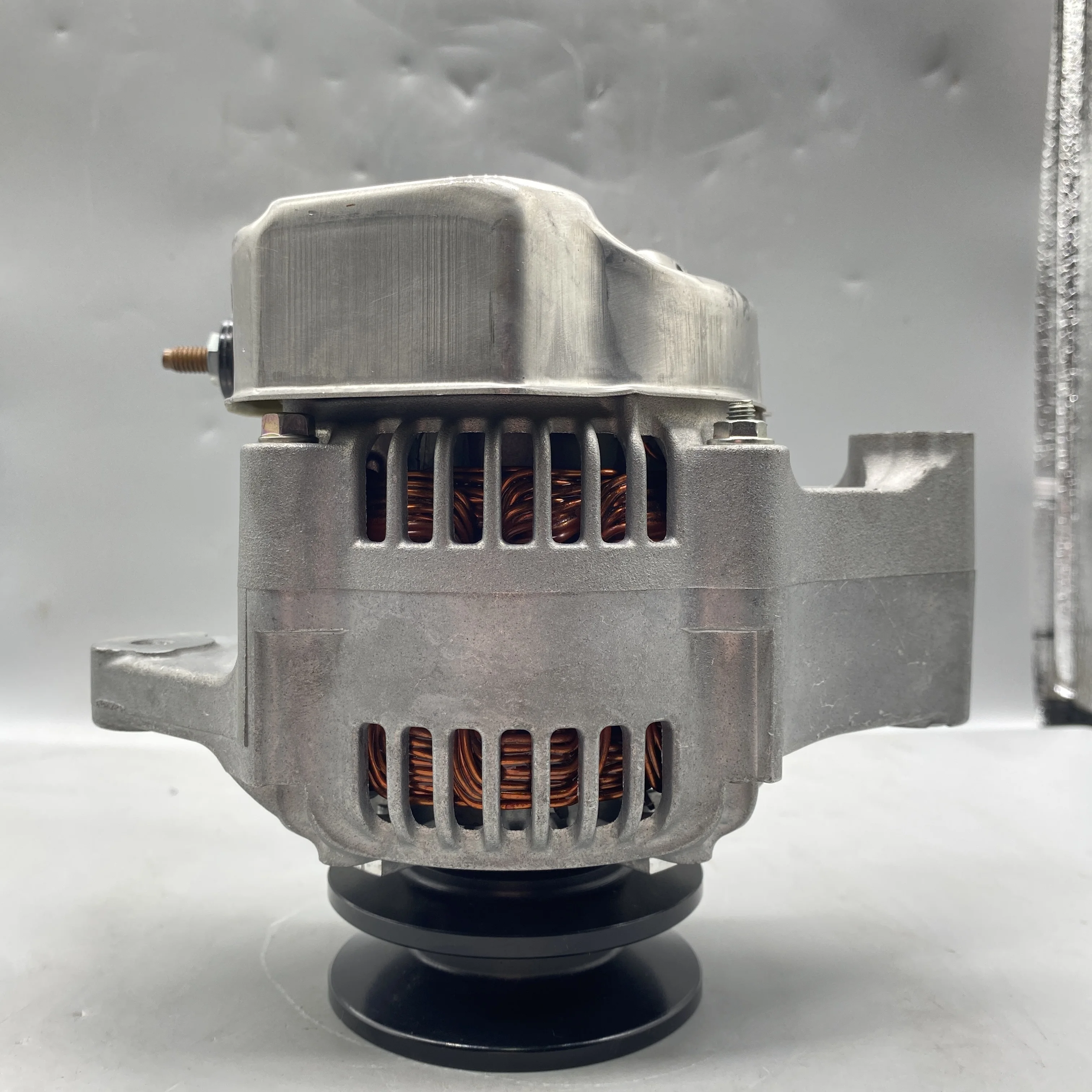 Excavator Engine Parts  B3.3  QSB3.3  Generator OEM C6008611350