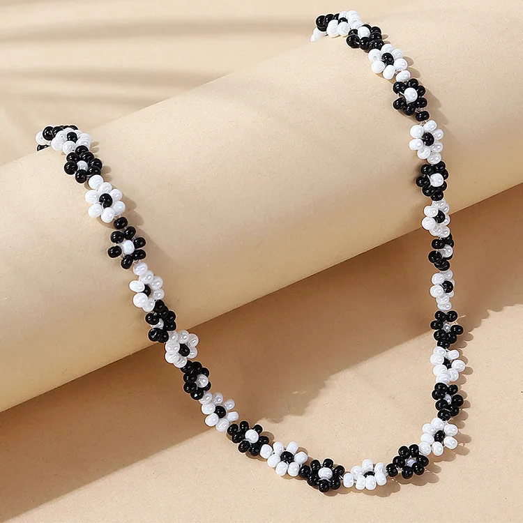 2022 Summer Xiaolong Flower Duogizhu Neck Chain Girls Mandarin Popular Handmade Steak Beads