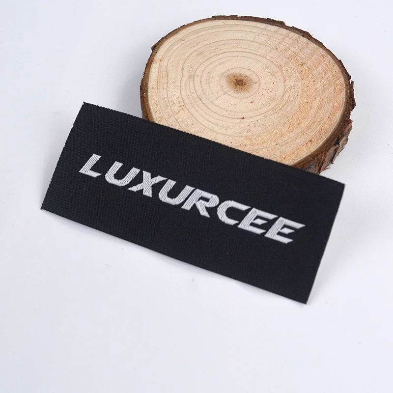 Factory Custom Logo Woven Clothing Neck Label Tags Embroidery Woven Labels for Apparel