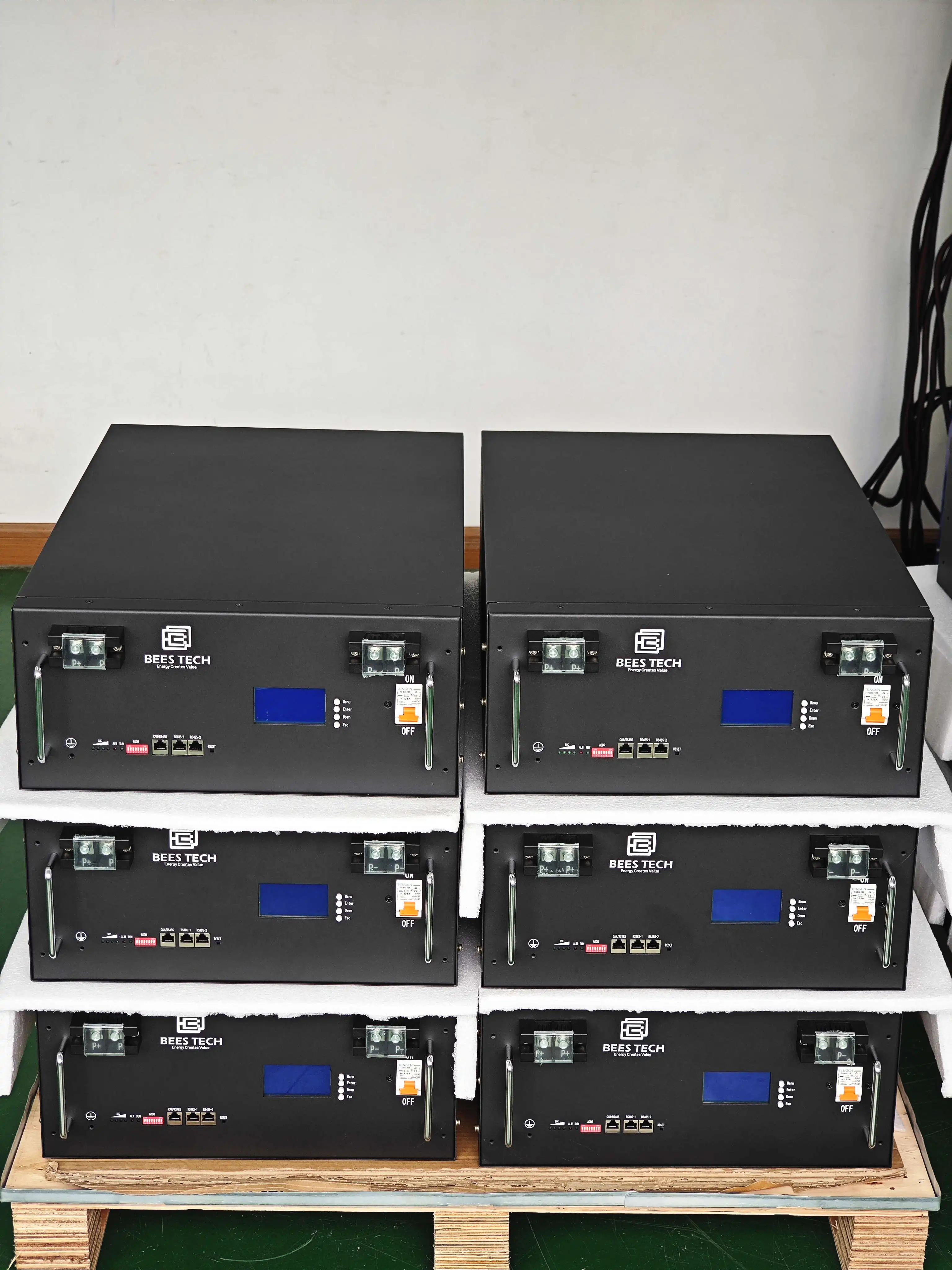 Lifepo4 battery rack 32 parallel 51.2v 48v 200ah battery 20kw hybrid solar system batterie solaire lithium offgrid solar kit