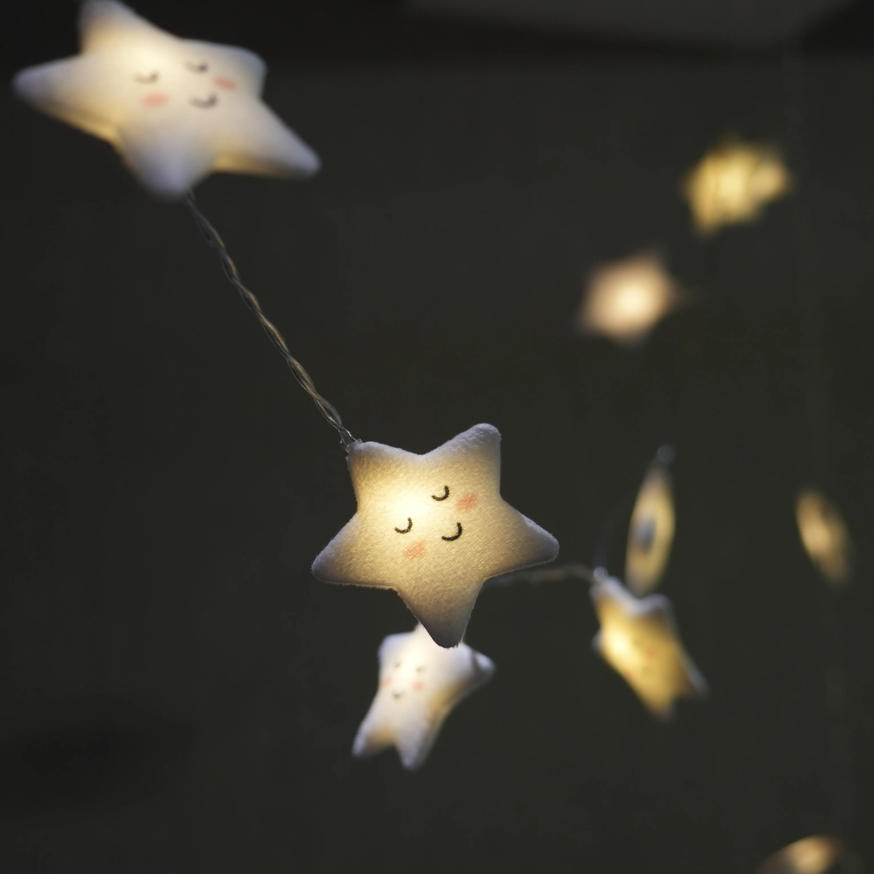 Top Sale  10 20 LED Battery  USB power  Room Light  Baby Kids Cute Star Face Lamp Corridor Decor Star Led String Lights