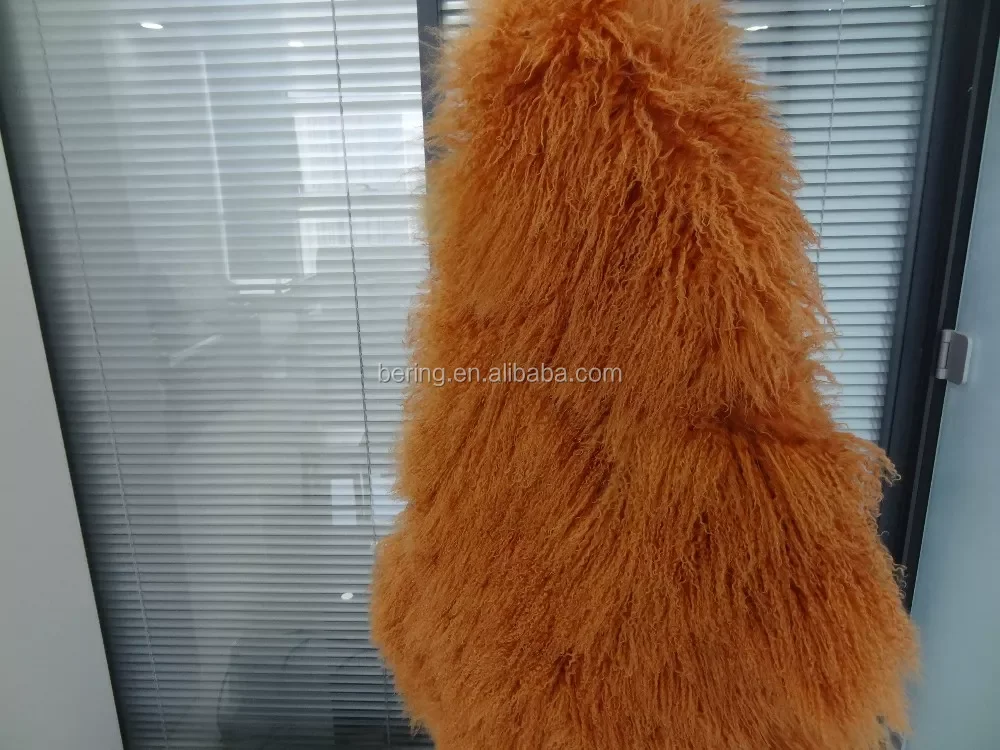 Low Moq eco Wholesale mongolian lambskin fur blankets natural curly wool length rugs and carpets tibetan sheepskin wool rugs