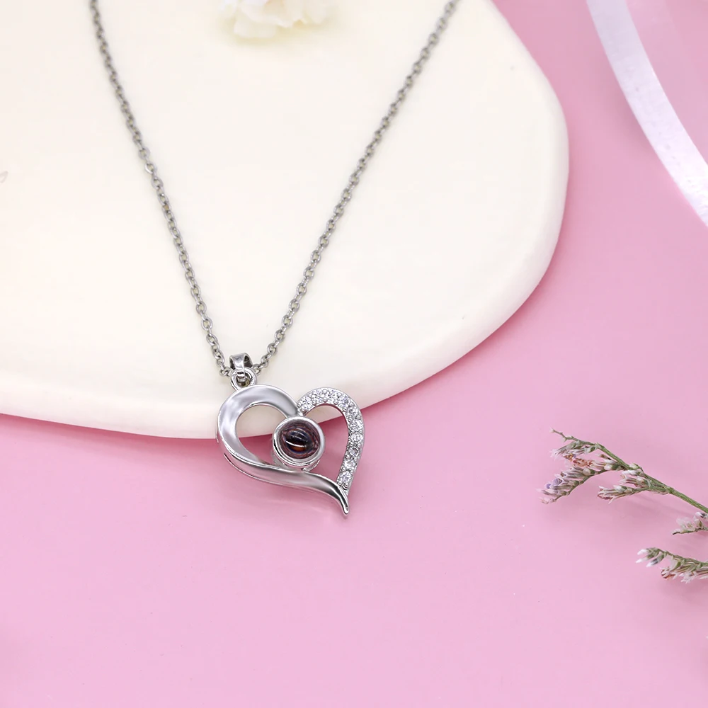 New Arrived Stainless Steel 100 Language I Love You Fashion Heart Pendant Projection Necklace Unique mother  daughter necklace