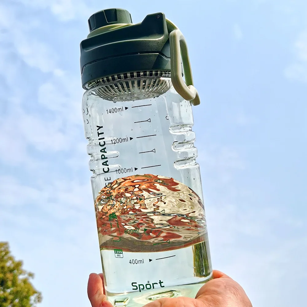 CN Warehoses Eco friendly 1.5L Sports Jug Plastic Motivational Water Bottle With Time Marker And filter For Gym Climbing