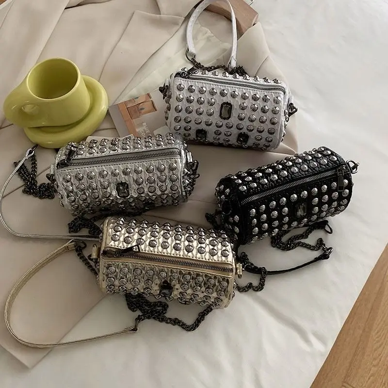 2022 Hot Sell rivets purses girls luxury messenger hand bags lady fashion Bucket handbags purses for woman