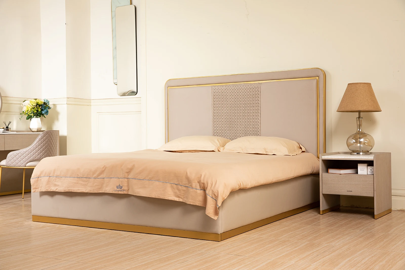 2024 New Arrival Luxury Indoor Bedroom Furniture American Style Solid Wood Bed Bedroom Bed