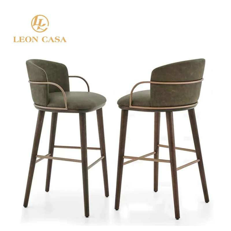 Custom Italy Design Factory Price Bar Chairs Wooden Bar Stools Comfortable Counter Height Bar Stools