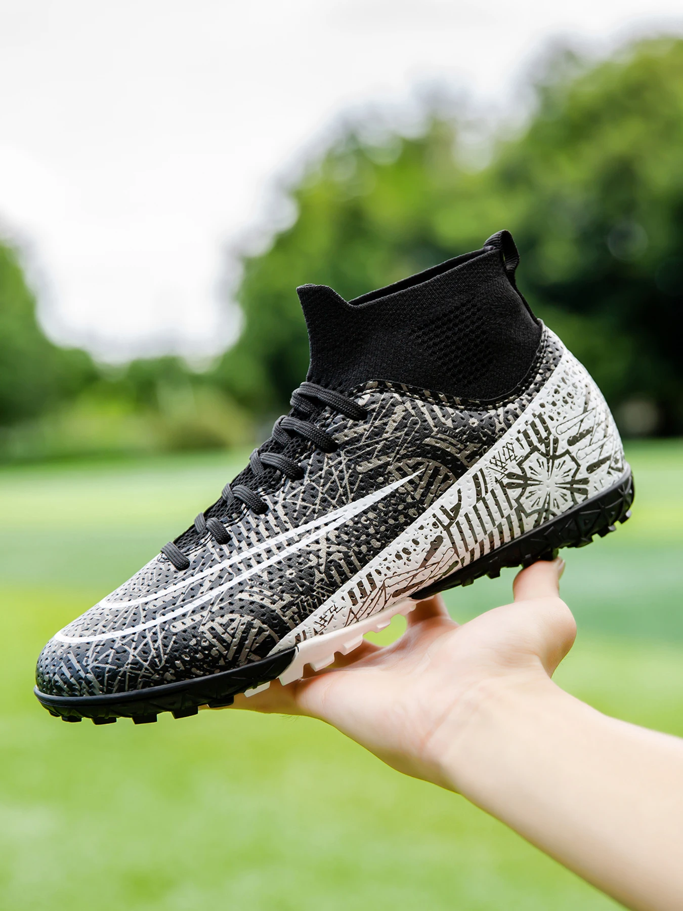 High quality factory customized hot selling long nail broken nail anti slip football shoes customized football shoes popular