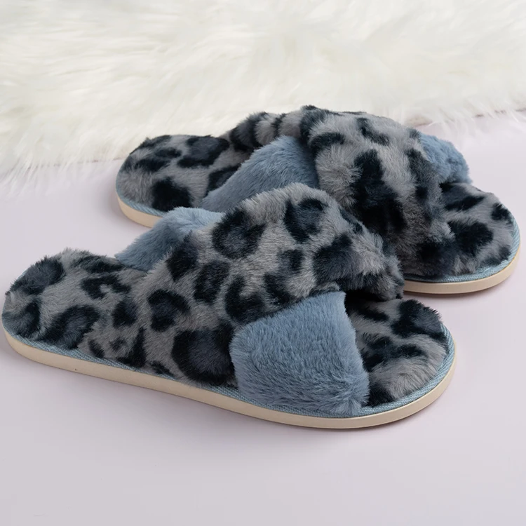 Design best hot sale young fashion steady thick sense soft fuzzy sexy women house slippers for home use