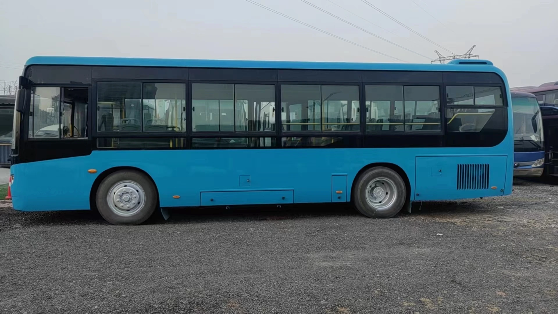 Б/у хигер дизельный автобус 10 м городской для продажи б/у 32 мест вместимостью 50-60 стоячих пассажиров