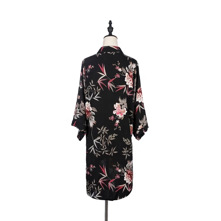 
2021 New Arrivals Women Clothing Soft Rayon Floral Printed Summer Women Casual Wear Stylish Long Cardigan Kimono 