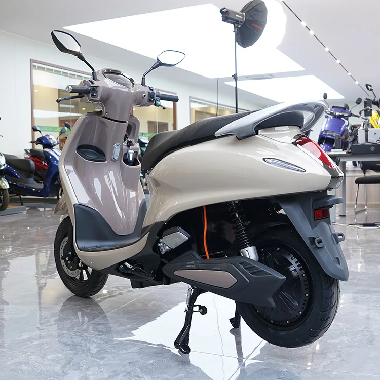 CKD CBU 12-дюймовый Прямая продажа с завода электрический мопед скорость 60 км/ч 2-колесный скутер для взрослых сделано в Китае