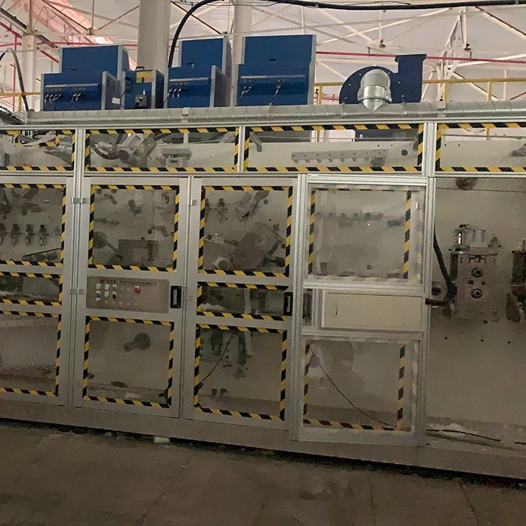 Full servo cost effective baby diaper making machine and baby diapers production line