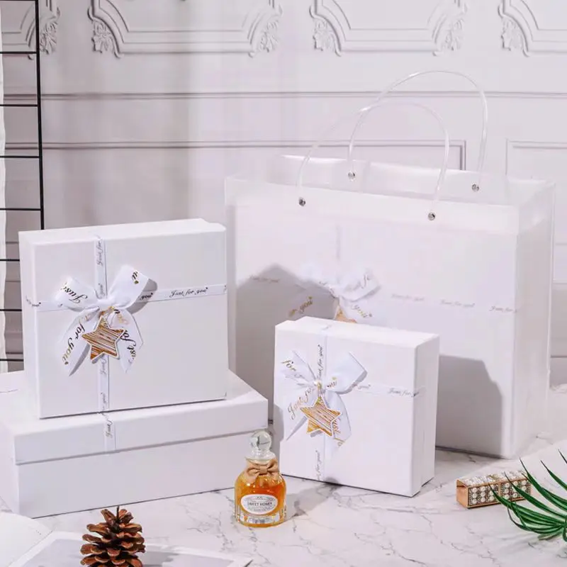 Wholesale Custom Luxury Rigid Cardboard Gift Lid And Base Paper Box Gift Boxes For Present