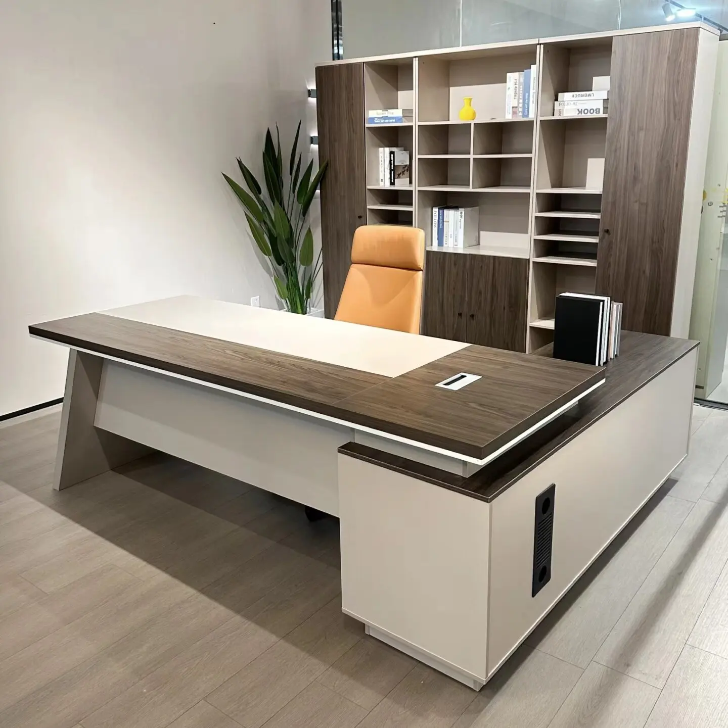 Elegant boss office desk and chair combination simple and modern CEO office furniture