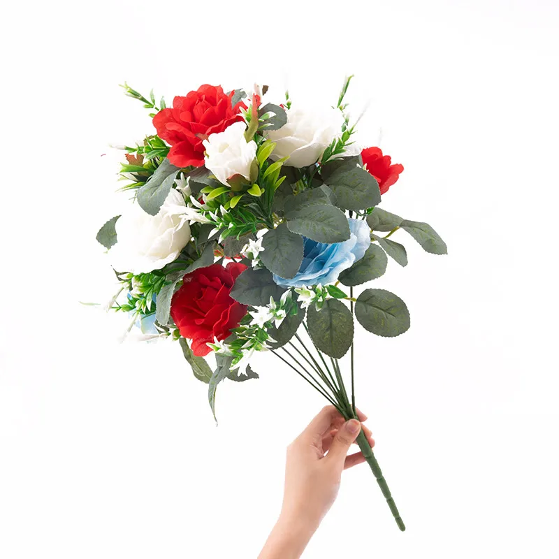 Недорогая оптовая продажа искусственные розы с 12 цветами и листьями