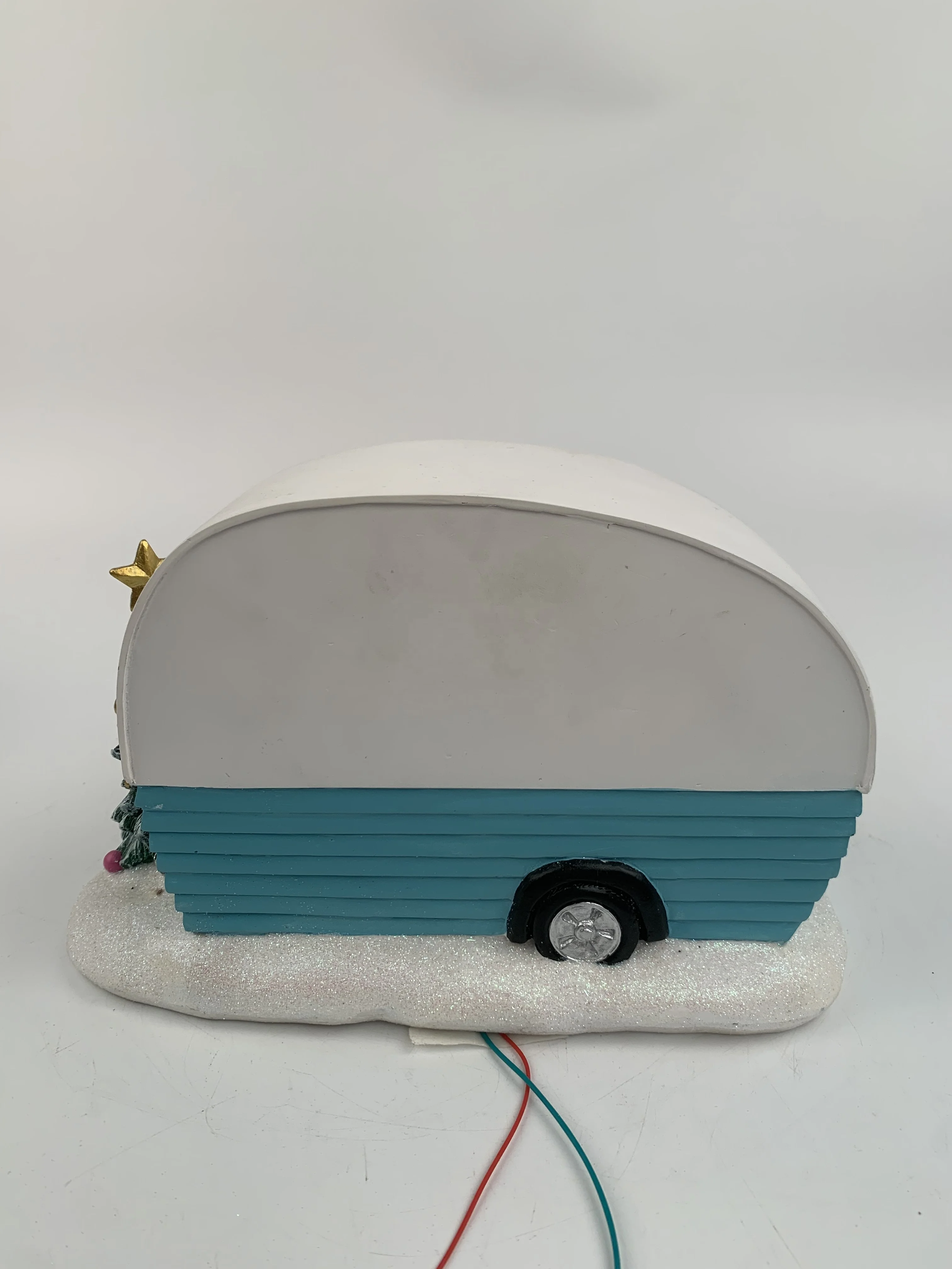 Hot Selling Home Decor Resin Crafts LED Red Flamingo Resin Statue Christmas Village House Resin Crafts