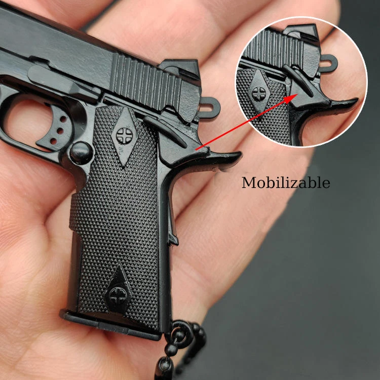 Mini Gun Keychain Toy Gun 1911 Zinc Alloy Metal Keychain Gun Keyring High Quality 1:3 Pistol Model Decoration Gift