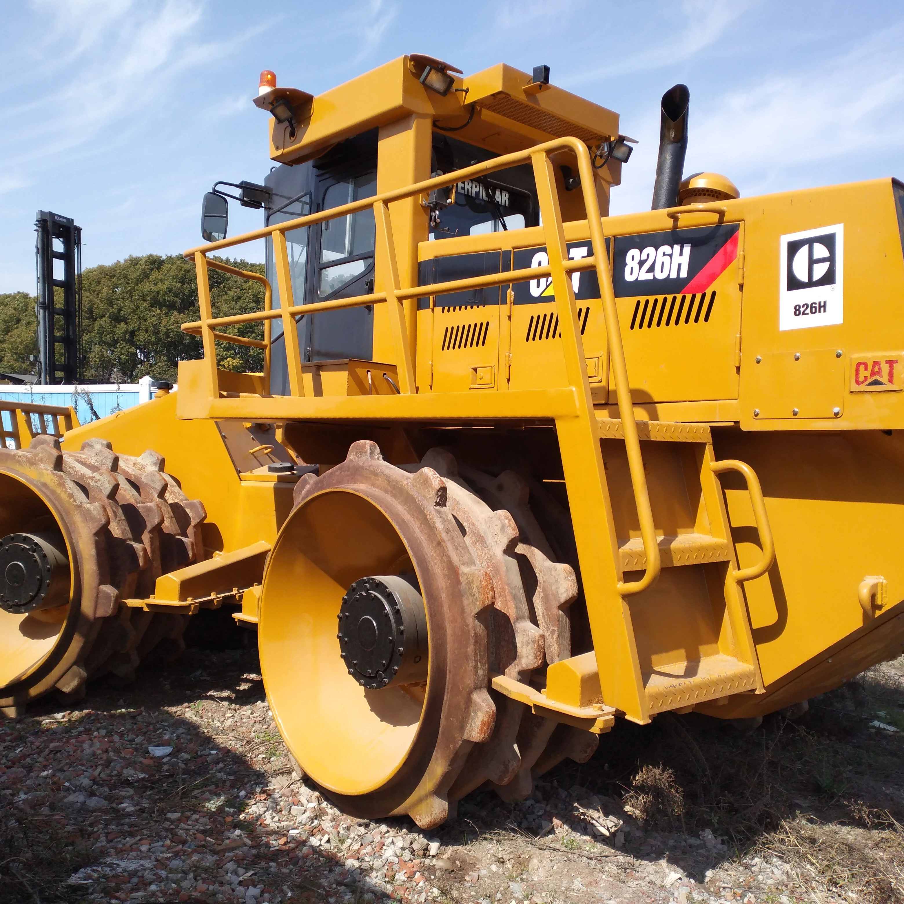 Used cat 826H wheel loader made in japan CAT 950 950c 950G 950F 950E 5 ton payload construction machine for sale