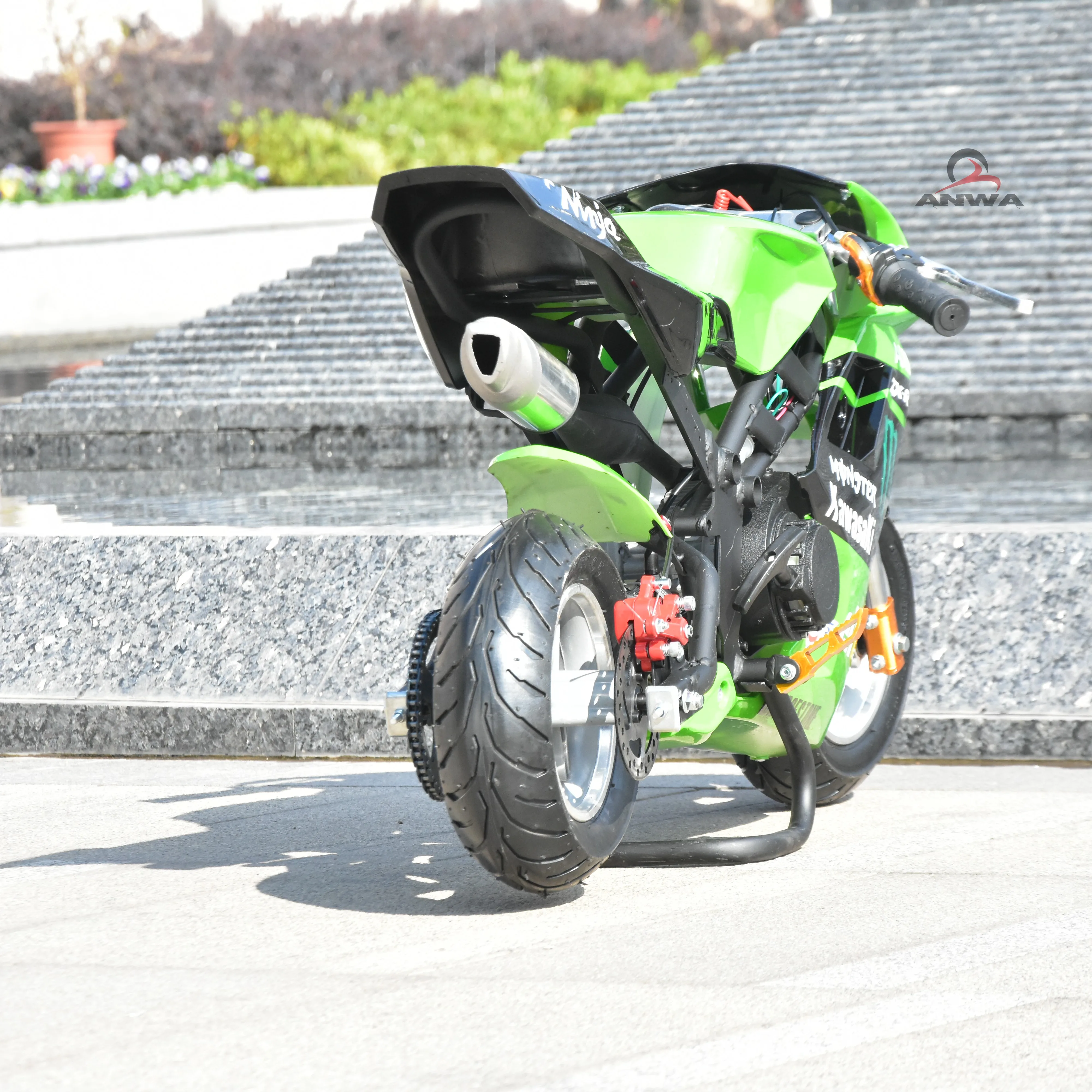 
Small 2-stroke 49cc Air cooled pocket bike 