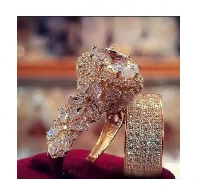 
2021 Luxury Atmospheric Zircon Wedding Rings Women Exquisite Party Engagement Female Rings Jewelry Gift Titanium Alloy Ring 