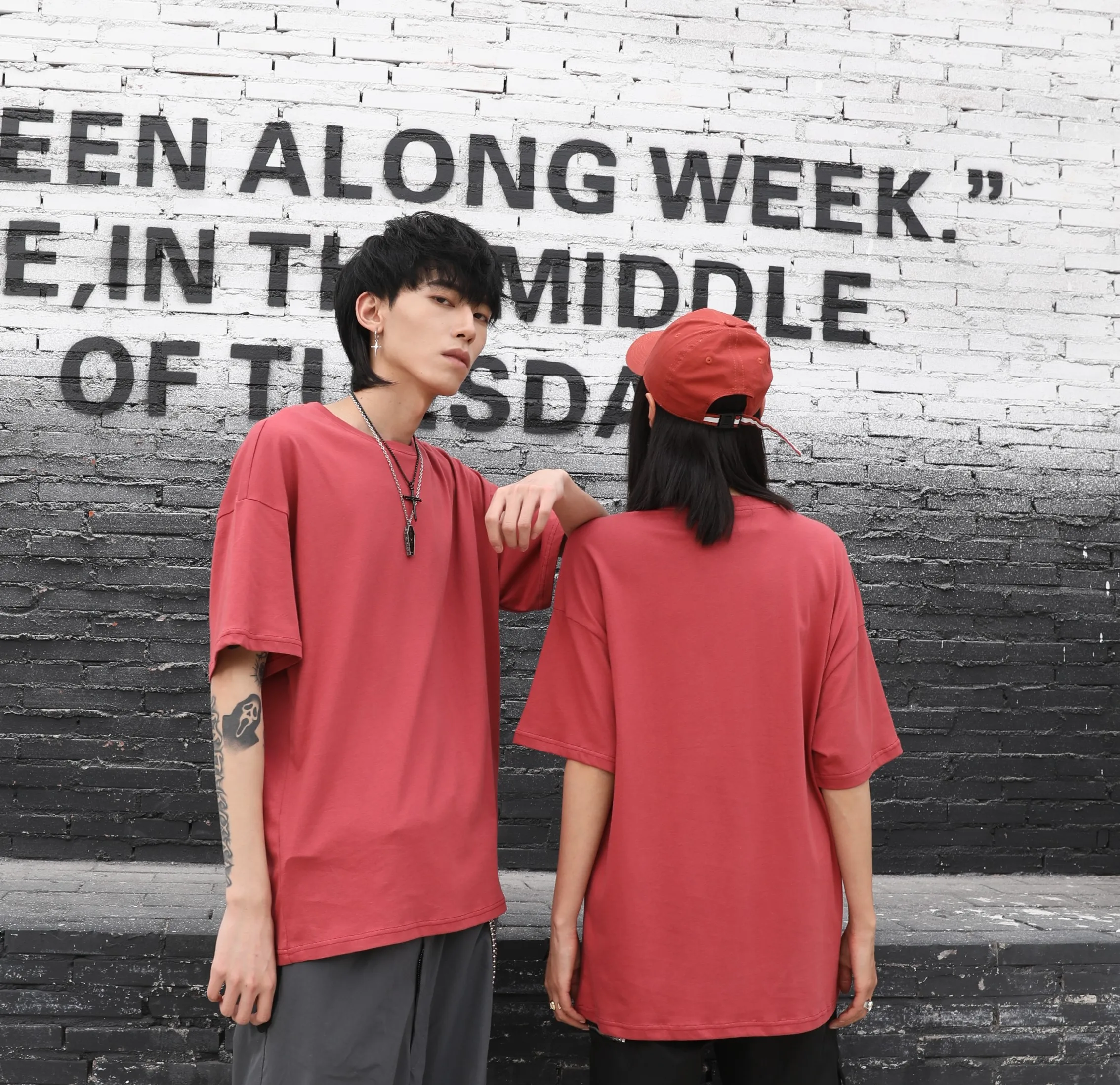 Wholesale 16S 200gsm 5.89oz  Blank Soft Cotton Heavy Weight Combed Cotton Drop Shoulder 29 Colors Oversized Shirts