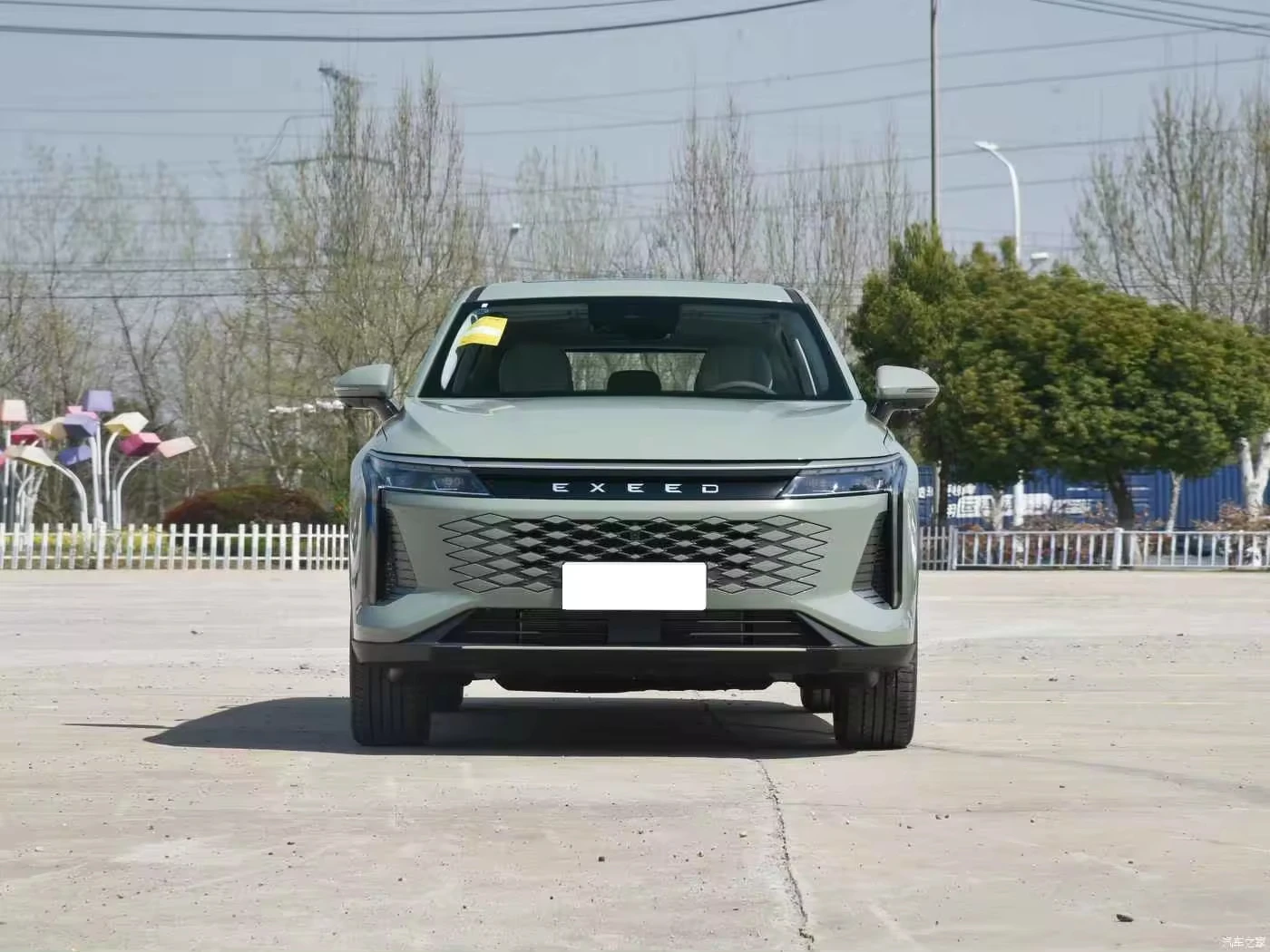 Chery Exeed RX 4WD LHD Vehicle  Luxury SUV 400T 5 Doors 5 Seats Fuel Power SUV