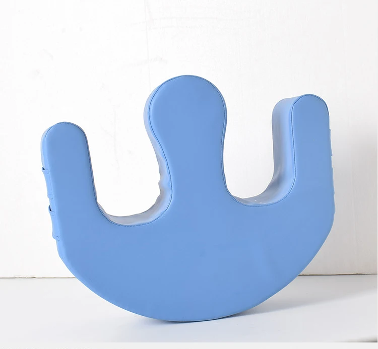 Turning aid for bedridden elderly -Side-lying transfer pad U-shaped pillow for the elderly