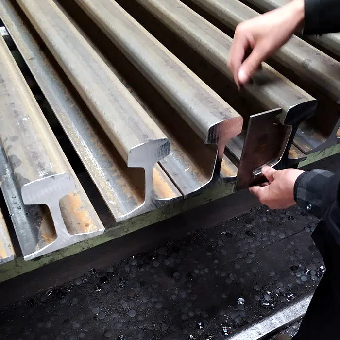 China Railway Q235B/55Q 50Qb 50SiMnP GB11264-89 Standard Railroad Crane Steel Rail