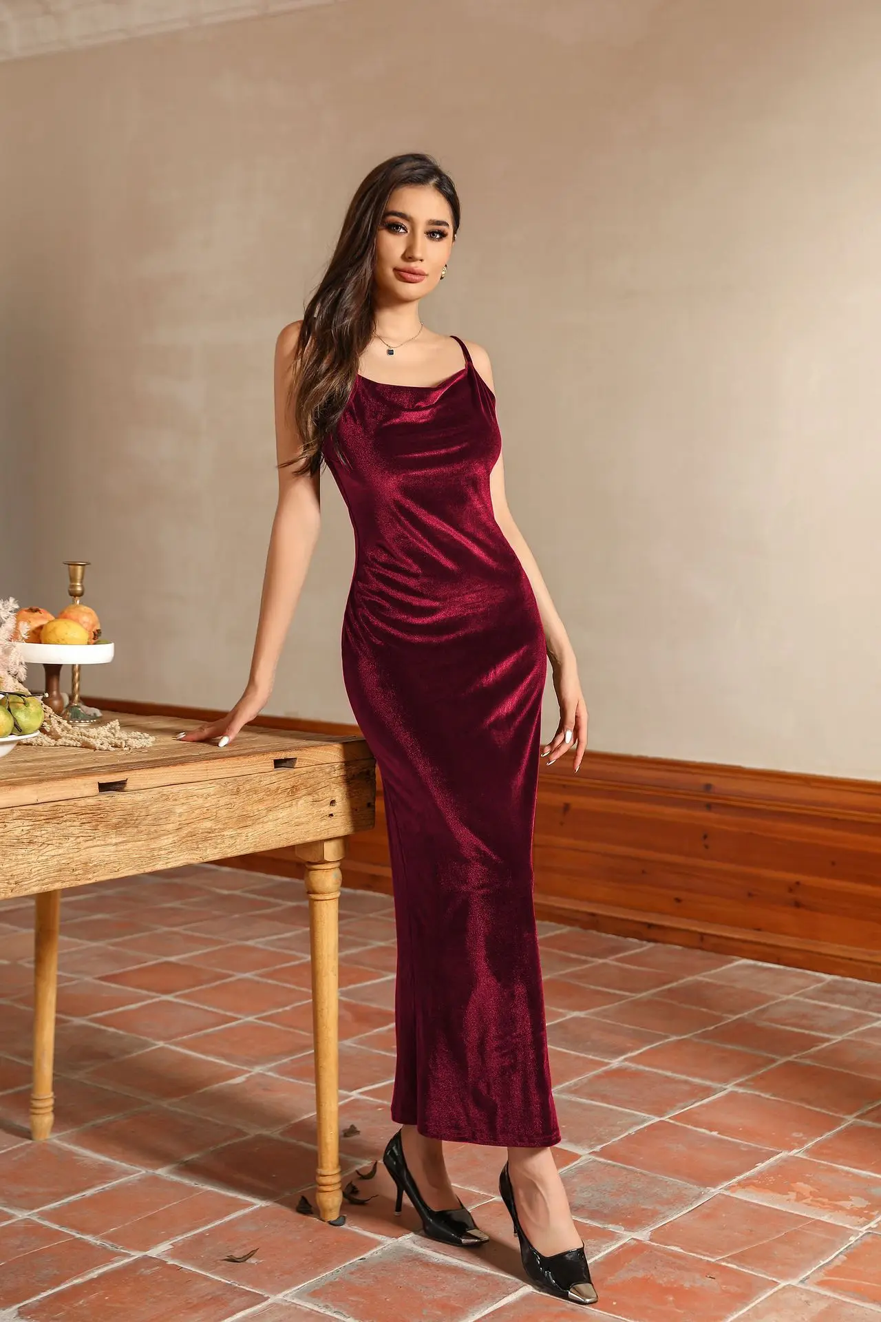 Liu Ming High Quality 2024 Fashion Sexy Women Sleeveless Backless Velvet Elegant Bodycon Club Party Evening Maxi Dresses