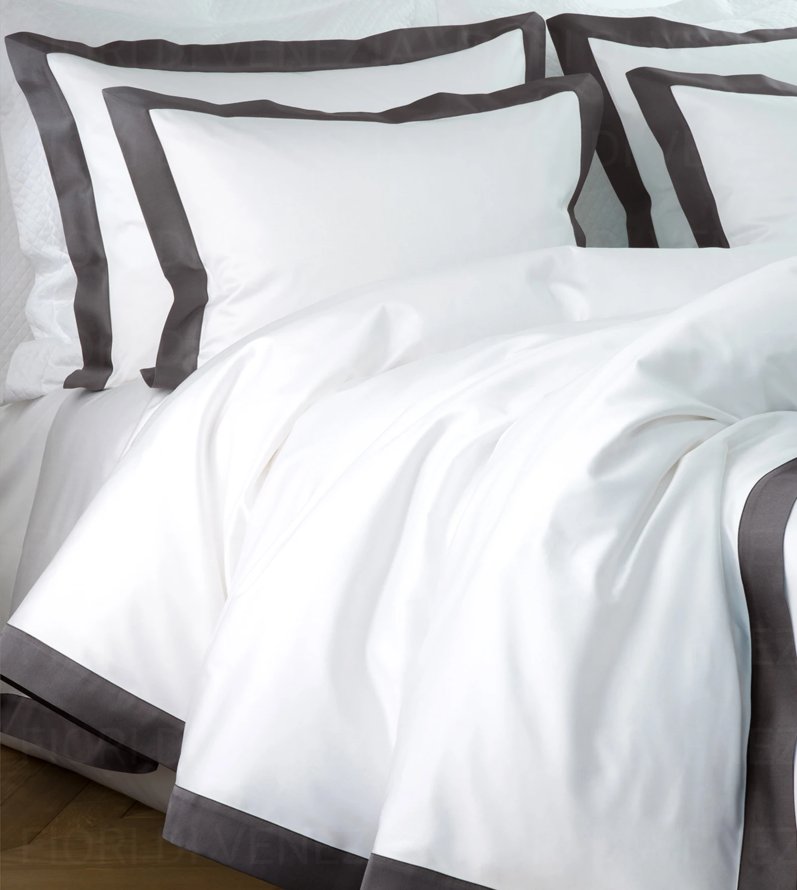 New Design Simple Style Silk Duvet Cover Washable 100% Natural Mulberry silk bedding set luxury