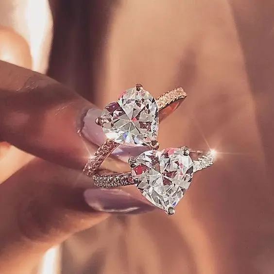 Shiny Heart Zircon Diamond Engagement Wedding Party Jewelry Anniversary Rings Women Simple Elegant Large Diamond Ruby Heart Ring