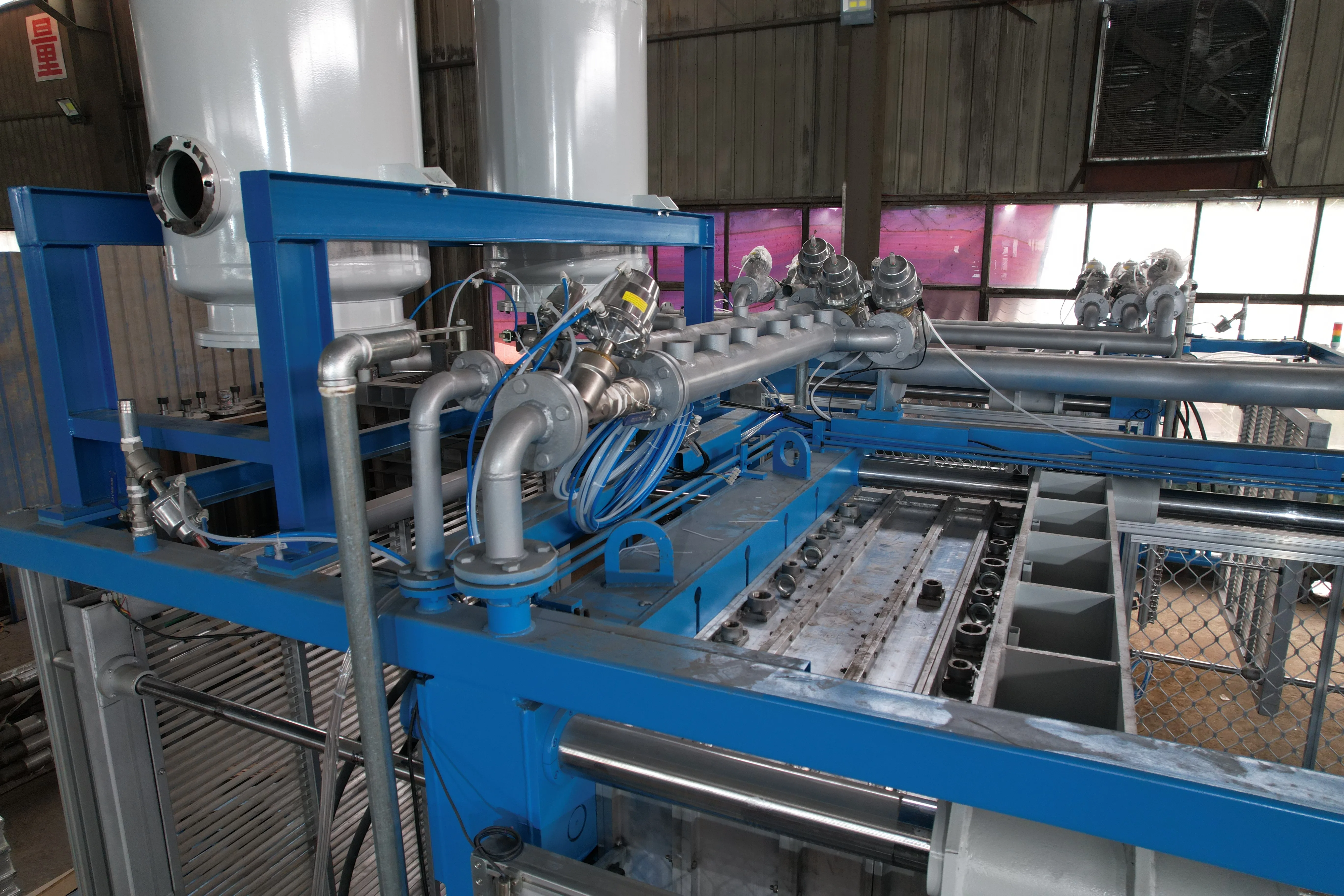 Eps Vacuum Foaming Shape Moulding  Machine For Eps Factory