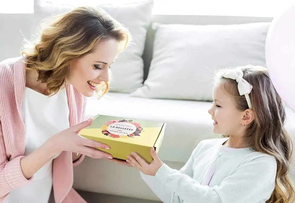 Wholesale OEM factory fruit scented candle gift set natural soy wax travel tin candle with fruit scent