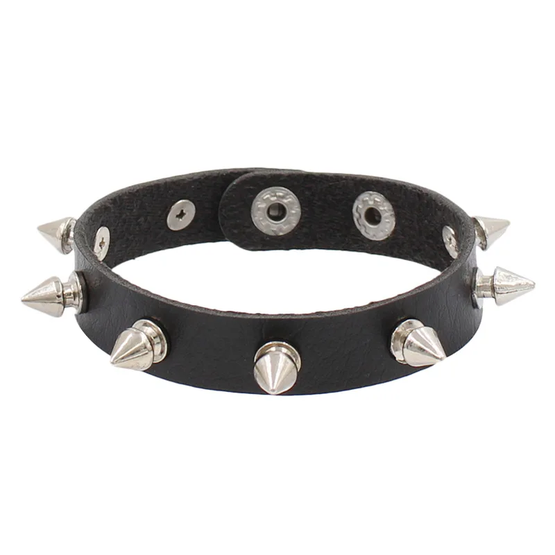 New High Quality Cuspidal Studded Rivet Chain Punk Rock Bracelet Fashion Cool Punk Bangle Bracelet