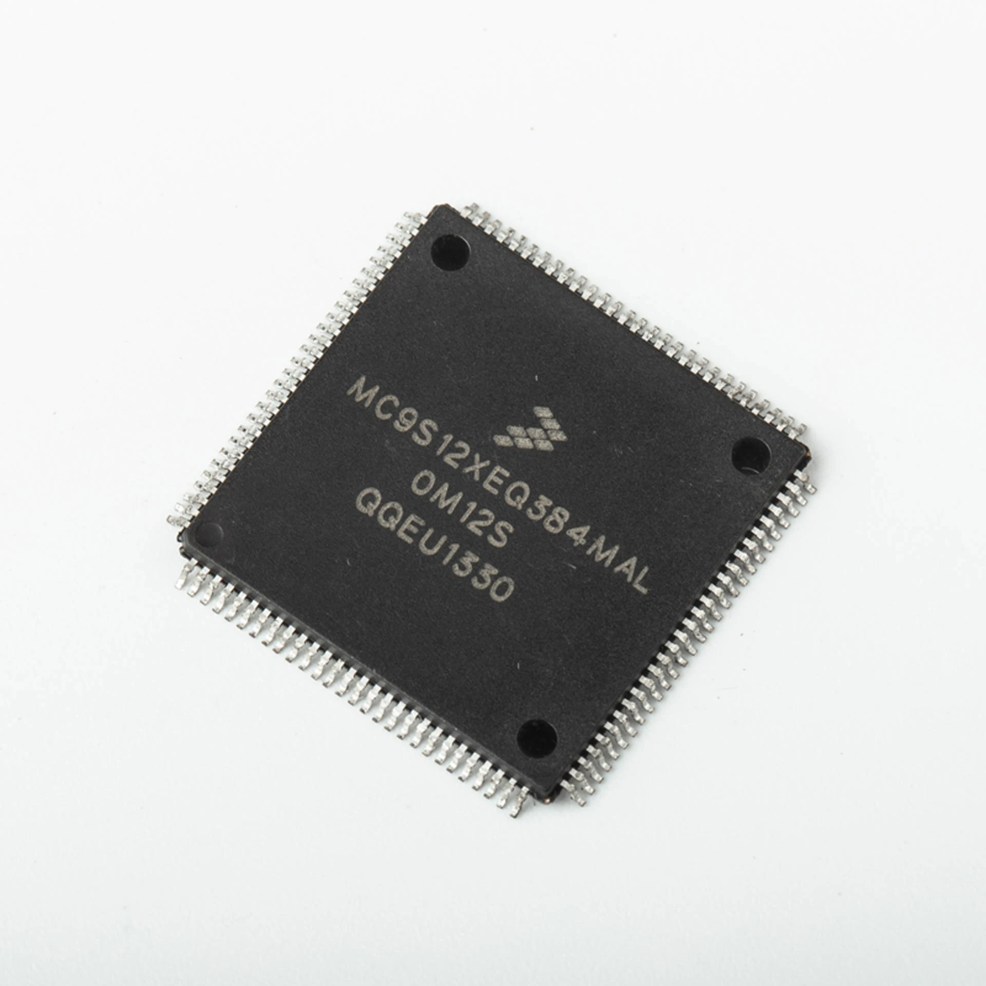 Electronic Component IC Chip MC9S12XEP100MAL